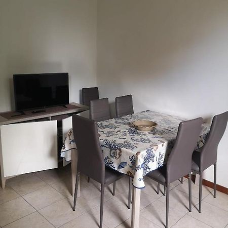 Apartamento Bilocale Francesca Erba Exterior foto