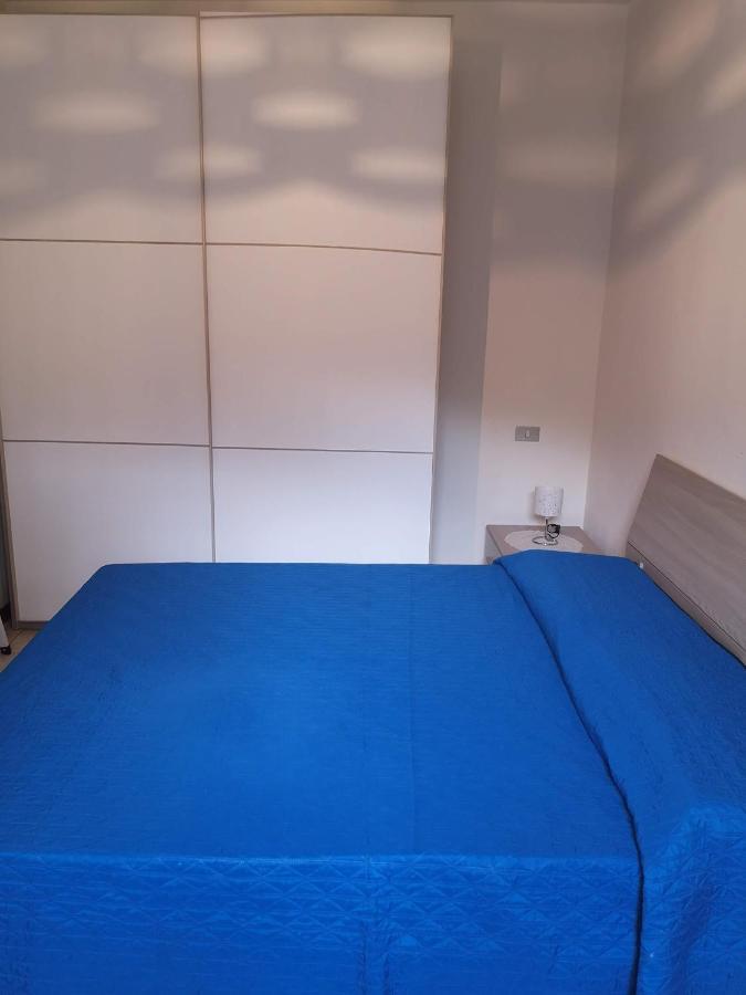 Apartamento Bilocale Francesca Erba Exterior foto