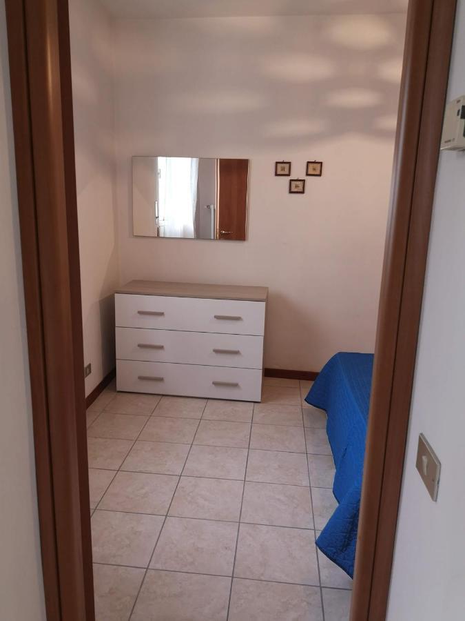 Apartamento Bilocale Francesca Erba Exterior foto